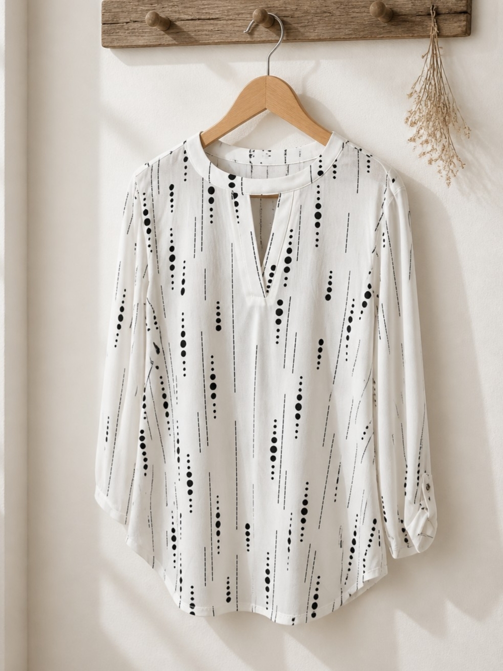 CURE. | Women's White Split-Neck Dot-Stripe Blouse Size L
